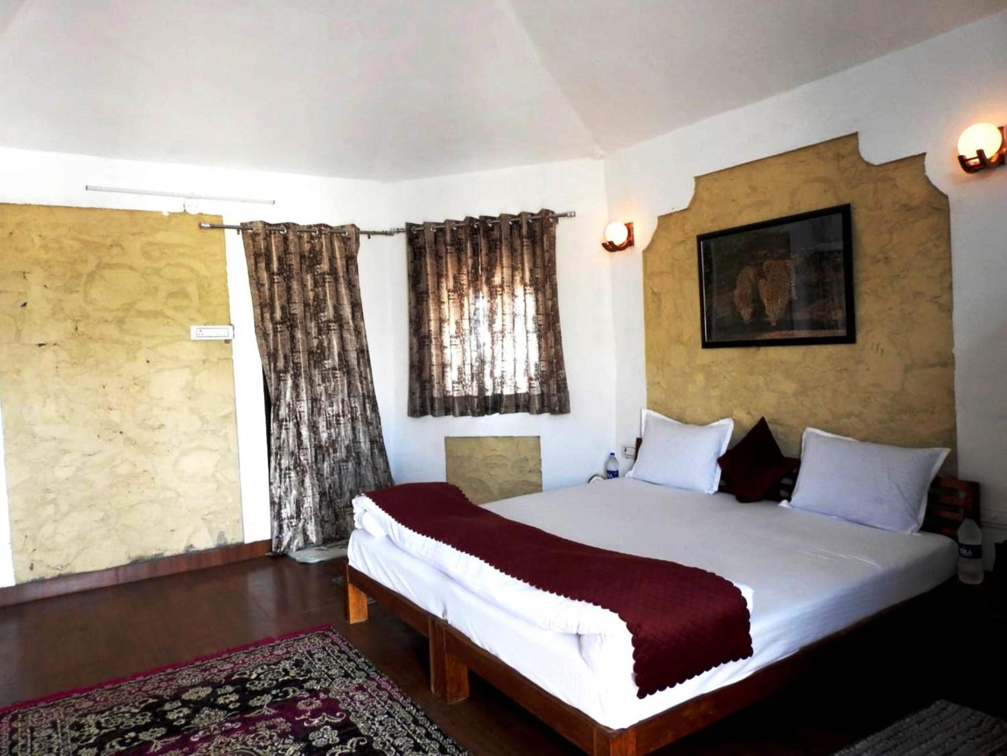 Nana Jawai Wildlife Safari Camp Bed & Breakfast エクステリア 写真