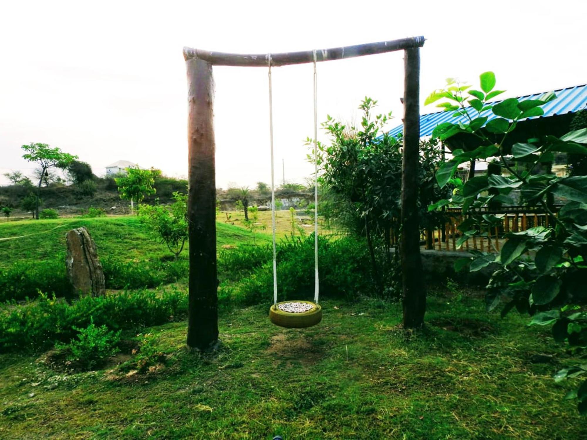Nana Jawai Wildlife Safari Camp Bed & Breakfast エクステリア 写真